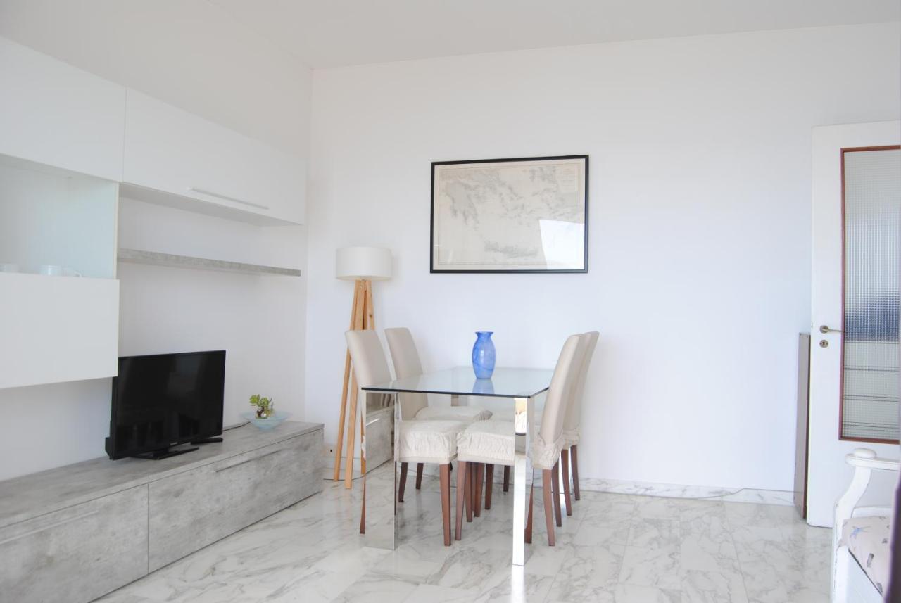 Gaiavacanze Beach Apartment Bordighera Exterior foto