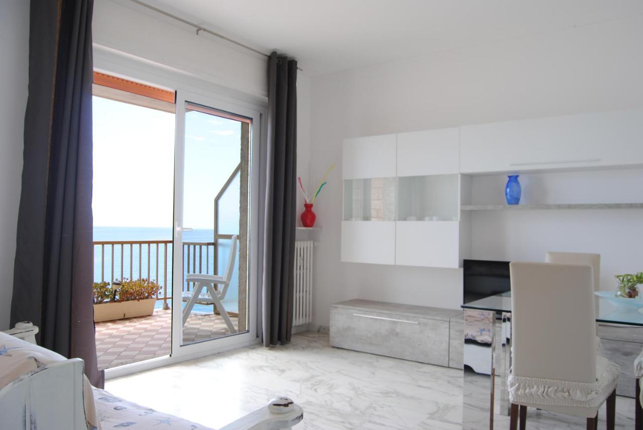 Gaiavacanze Beach Apartment Bordighera Exterior foto
